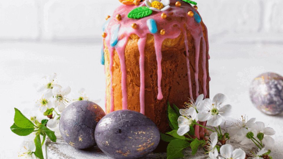 Глазурь на куличе держится как броня: не отпадает кусками — гладкая без сюрпризов Глазурь на куличе держится как броня: не отпадает кусками — гладкая без сюрпризов