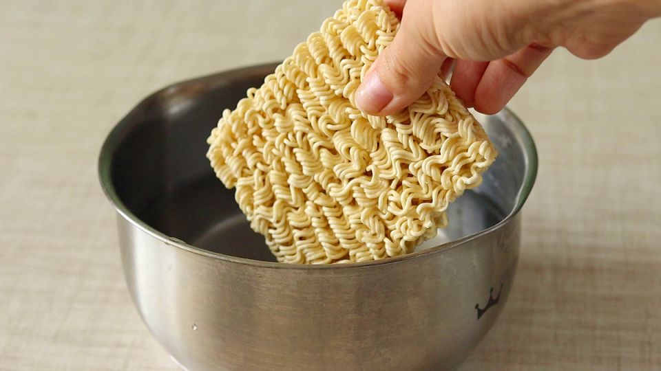 Лапша по-быстрому: как превратить незамысловатое блюдо в кулинарный хит