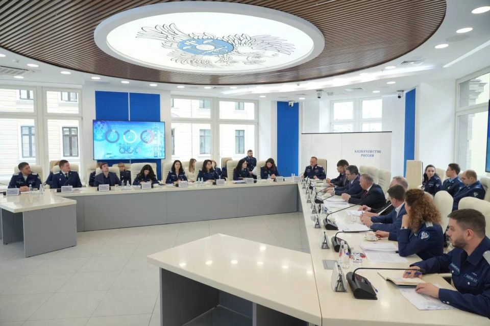 Заместитель руководителя Казначейства России Эли Исаев провел заседание Контрольной комиссии Федерального казначейства