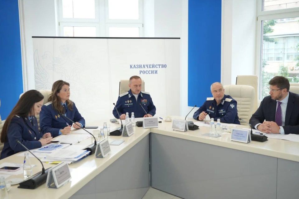 Заместитель руководителя Казначейства России Эли Исаев провел заседание Контрольной комиссии Федерального казначейства