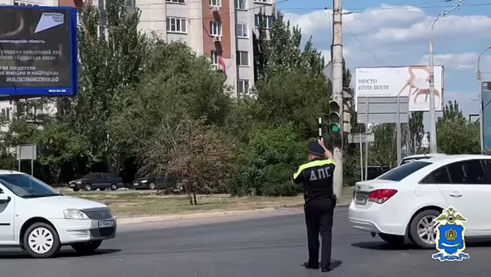       ѻ