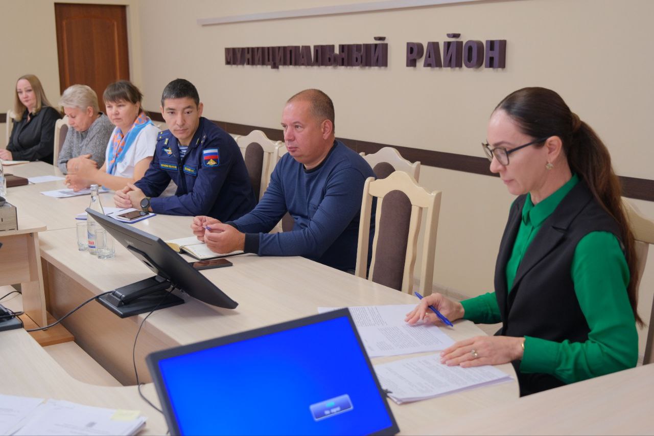 В Приволжском районе Астраханской области обсудили меры поддержки участников СВО В Приволжском районе Астраханской области обсудили меры поддержки участников СВО