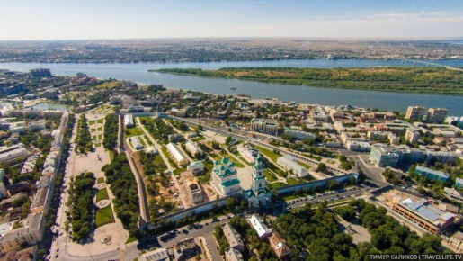 Полиция нашла вандалов, повредивших декорации на Комсомольской набережной