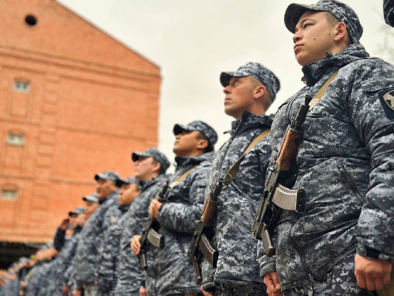 В Астрахани наградили офицеров в честь Дня вневедомственной охраны Росгвардии В Астрахани наградили офицеров в честь Дня вневедомственной охраны Росгвардии