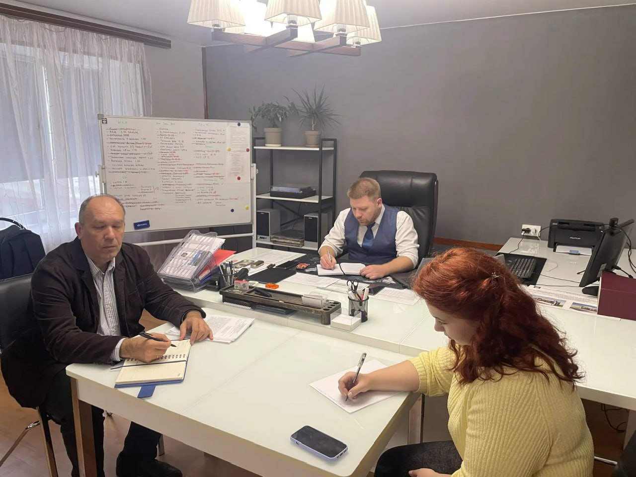 Сегодня состоялось важное обсуждение, посвященное проблеме засоров в городской канализационной системе