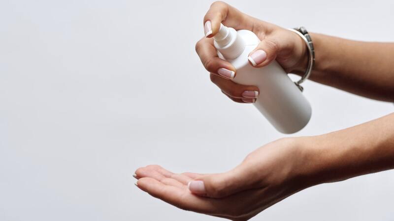 Почему мыло важнее антисептиков: мнение химика