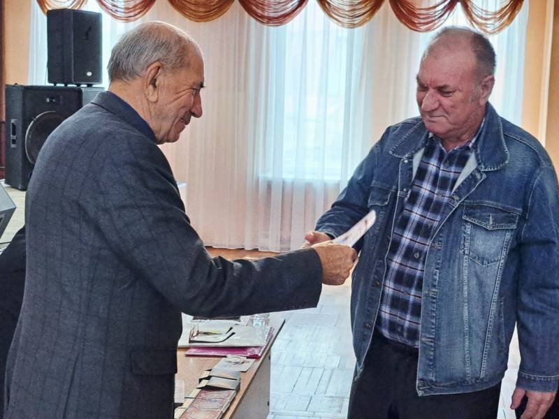 В Красноярском округе состоялось чествование ветеранов органов внутренних дел В Красноярском округе состоялось чествование ветеранов органов внутренних дел