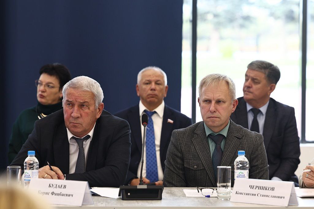 В Астраханской области представили флагманские проекты по ключевым стратегическим направлениям В Астраханской области представили флагманские проекты по ключевым стратегическим направлениям