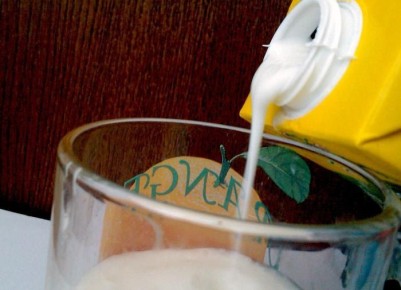 Как полив кефиром помогает помидорам вырасти здоровыми и вкусными