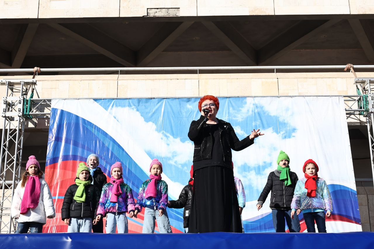 В Астраханской области отмечают День народного единства В Астраханской области отмечают День народного единства