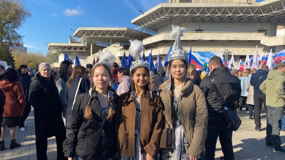 Игорь Редькин: Сегодня наша великая страна отмечает один из самых значимых и важных праздников – День народного единства, символизирующий сплоченность и великую силу народа России Игорь Редькин: Сегодня наша великая страна отмечает один из самых значимых и важных праздников – День народного единства, символизирующий сплоченность и великую силу народа России