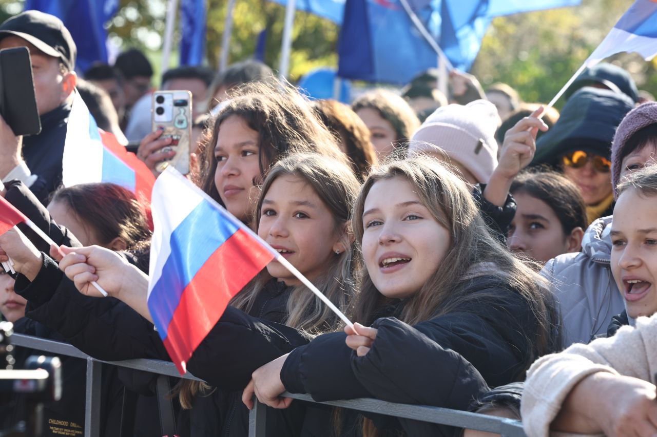 В Астраханской области отмечают День народного единства В Астраханской области отмечают День народного единства