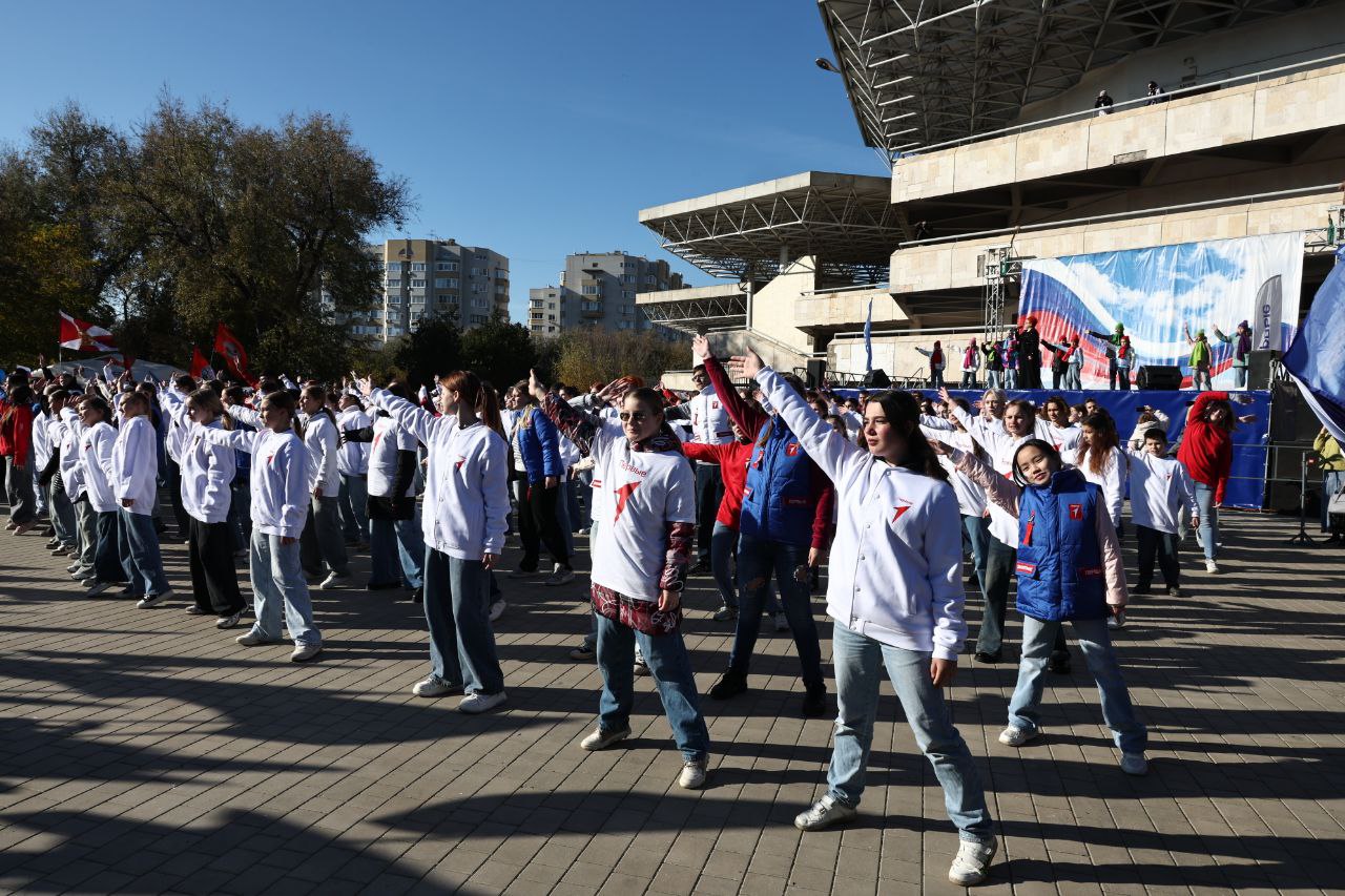 В Астраханской области отмечают День народного единства В Астраханской области отмечают День народного единства