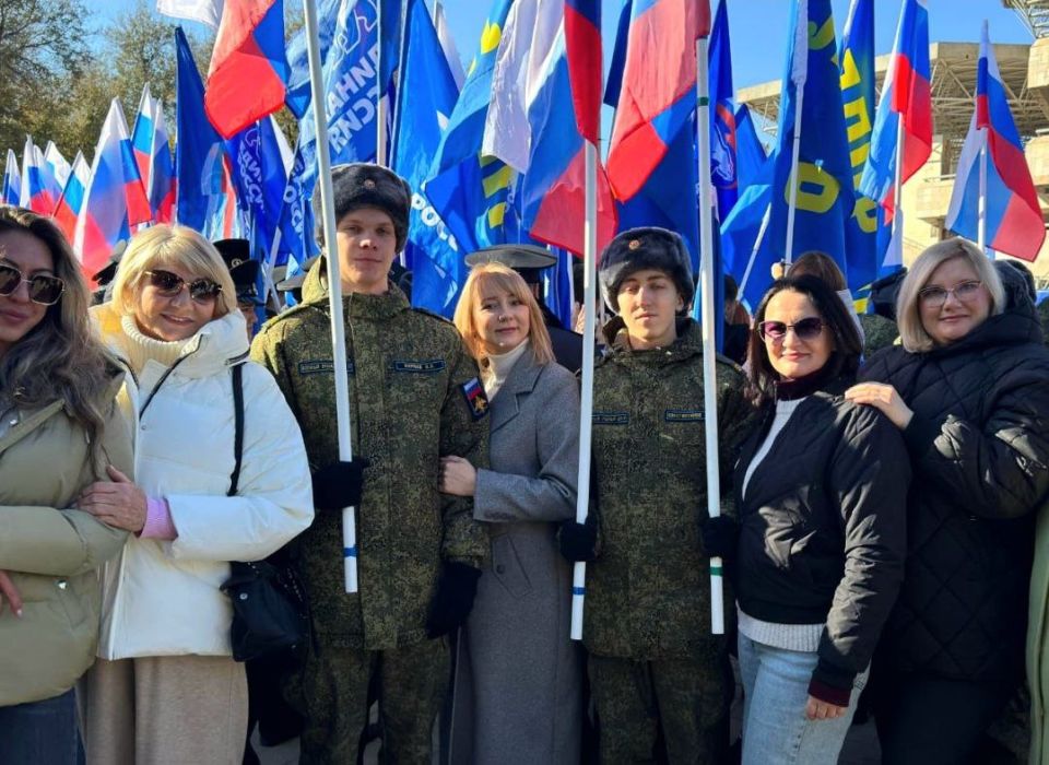 В День народного единства наши коллеги из районных избирательных комиссий организовали цикл мероприятий, направленных на воспитание в молодежи патриотизма и любви к Родине В День народного единства наши коллеги из районных избирательных комиссий организовали цикл мероприятий, направленных на воспитание в молодежи патриотизма и любви к Родине