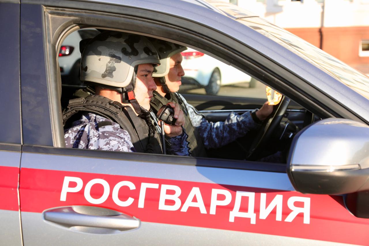 Росгвардия задержала 61-летнего астраханца, творившего разврат у колледжа