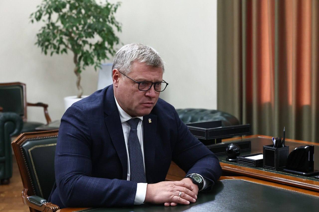 Губернаторы Астраханской и Новгородской областей заключили договор о сотрудничестве регионов Губернаторы Астраханской и Новгородской областей заключили договор о сотрудничестве регионов