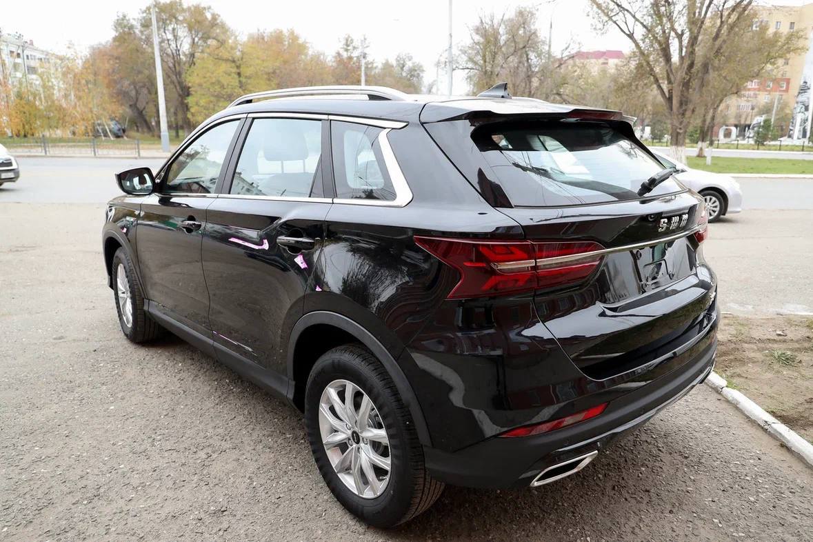 Губернатор Игорь Бабушкин вручил ключи от автомобиля ветерану СВО Губернатор Игорь Бабушкин вручил ключи от автомобиля ветерану СВО