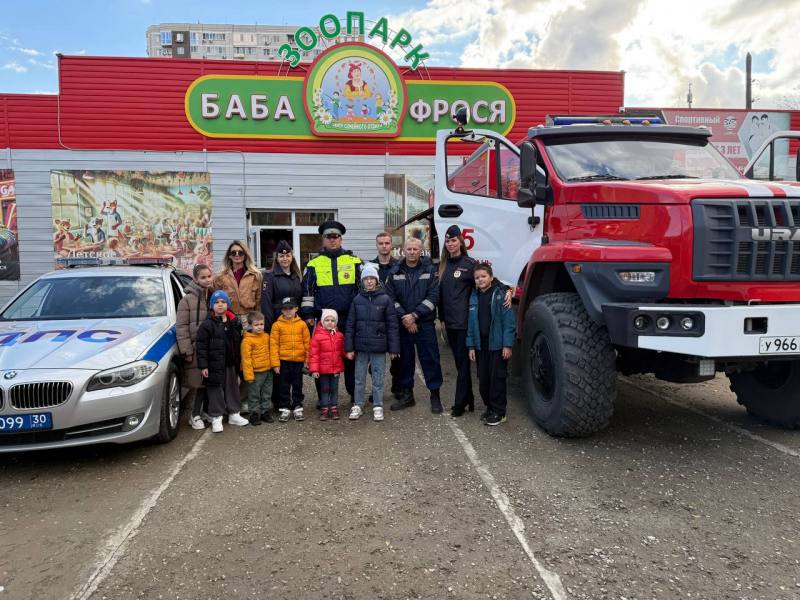 В областном центре при участии Госавтоинспекции состоялось знакомство со служебными автомобилями и спорткарами В областном центре при участии Госавтоинспекции состоялось знакомство со служебными автомобилями и спорткарами