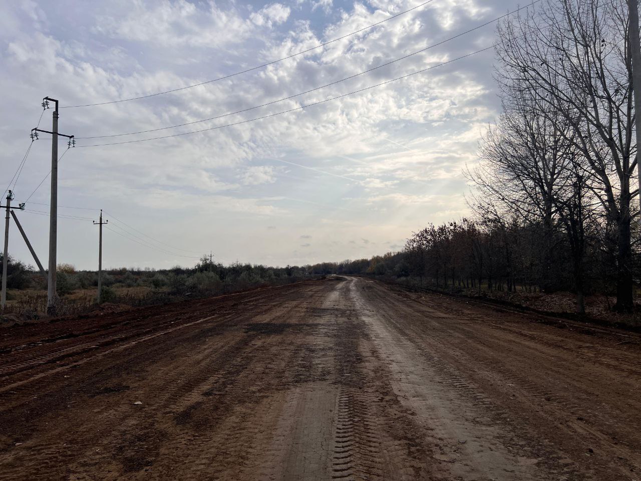 Строительные работы начались на дороге "Бирюковка—Тишково", сообщила глава Володарского района Регина Рамазанова Строительные работы начались на дороге "Бирюковка—Тишково", сообщила глава Володарского района Регина Рамазанова