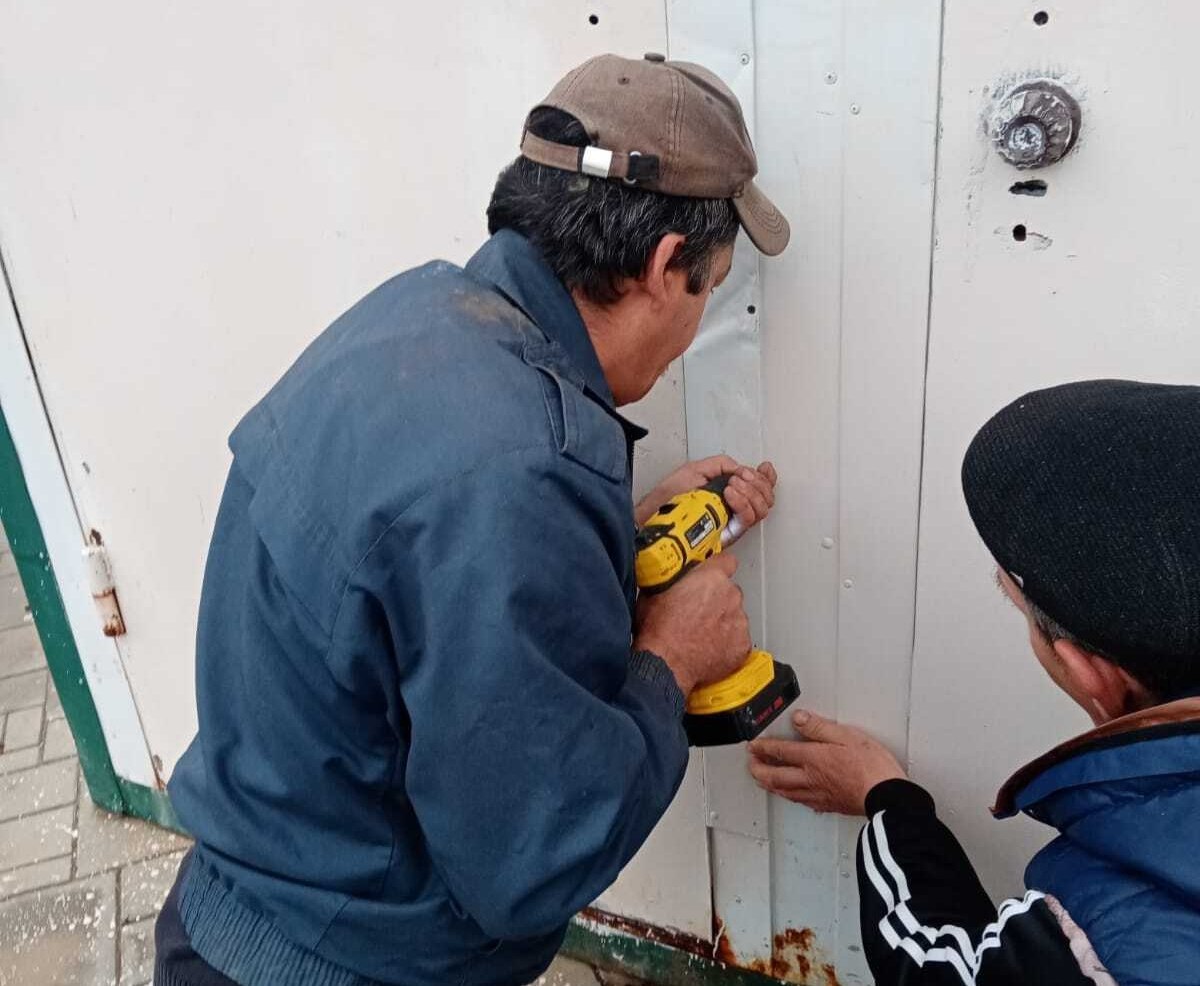 Коммунальная служба города продолжает ремонтно-восстановительные работы