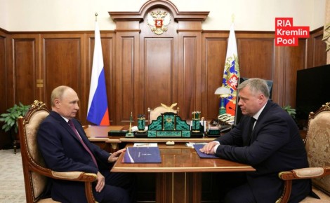 Путин в четверг примет с докладом губернатора Астраханской области Игоря Бабушкина