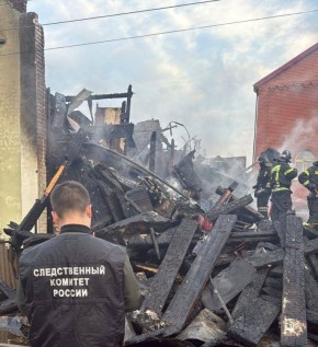 Минувшей ночью сгорел частный дом на улице Зои Космодемьянской в Астрахани