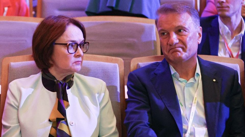 Как сохранять сбережения в условиях неопределенности: советы с ПМЭФ 2025