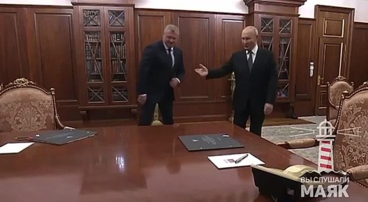 Путин встретился с губернатором Астраханской области и председателем комиссии Госсовета по поддержке ветеранов СВО Игорем Бабушкиным