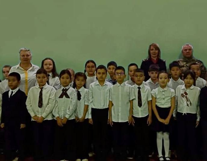 В рамках проведения второго этапа операции «Чистое поколение - 2025» полицейские провели мероприятие со школьниками В рамках проведения второго этапа операции «Чистое поколение - 2025» полицейские провели мероприятие со школьниками