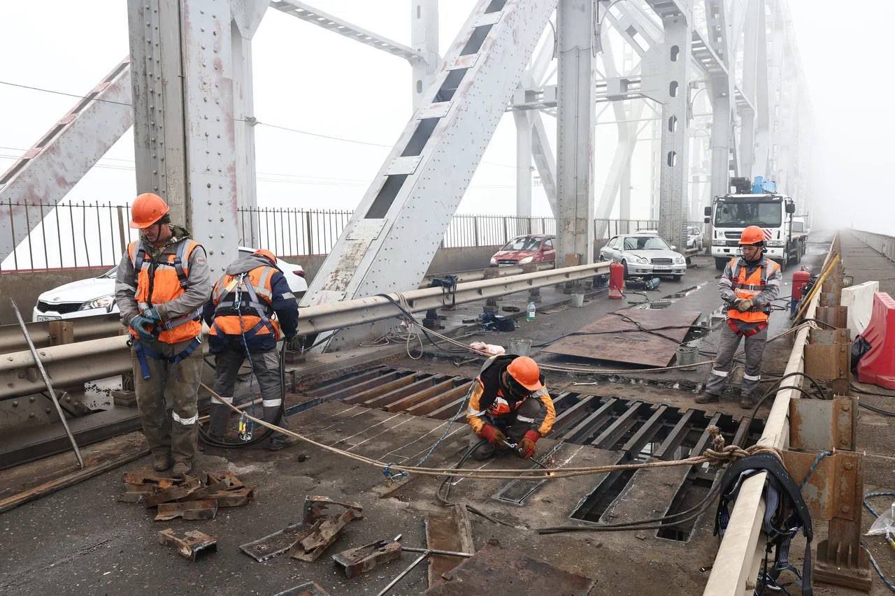 На следующей неделе запустят полноценное движение на Старом мосту, сообщил Игорь Бабушкин в своём Телеграм-канале На следующей неделе запустят полноценное движение на Старом мосту, сообщил Игорь Бабушкин в своём Телеграм-канале