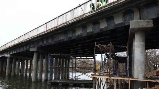 В Астраханской области идёт ремонт моста через ерик Ножовский