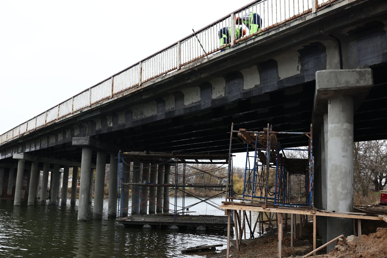 В Астраханской области отремонтируют мост через ерик Ножовский до конца 2026 года В Астраханской области отремонтируют мост через ерик Ножовский до конца 2026 года