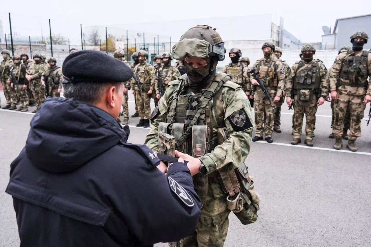 Игорь Бабушкин: За выполнение задач повышенной сложности в районах проведения спецоперации наград удостоены наши бойцы подразделений Росгвардии – сотрудники ОМОН «Сапсан-Юг» и СОБР «Каспий» Игорь Бабушкин: За выполнение задач повышенной сложности в районах проведения спецоперации наград удостоены наши бойцы подразделений Росгвардии – сотрудники ОМОН «Сапсан-Юг» и СОБР «Каспий»