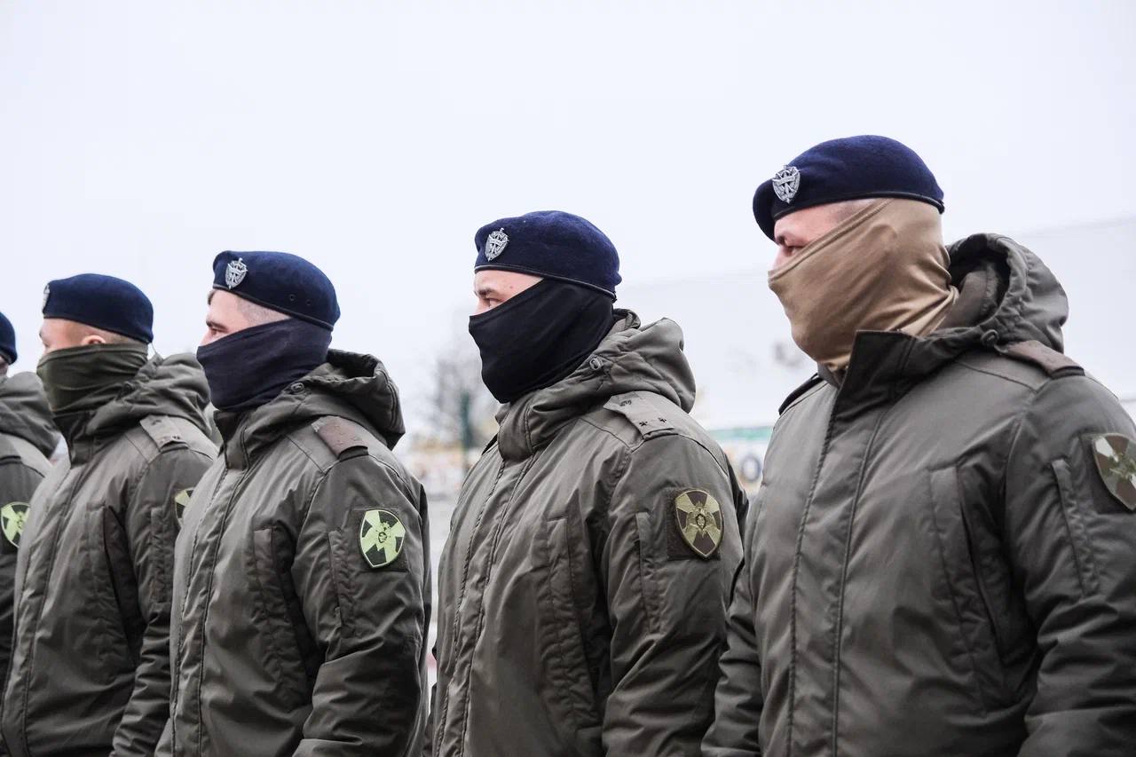 Игорь Бабушкин: За выполнение задач повышенной сложности в районах проведения спецоперации наград удостоены наши бойцы подразделений Росгвардии – сотрудники ОМОН «Сапсан-Юг» и СОБР «Каспий» Игорь Бабушкин: За выполнение задач повышенной сложности в районах проведения спецоперации наград удостоены наши бойцы подразделений Росгвардии – сотрудники ОМОН «Сапсан-Юг» и СОБР «Каспий»