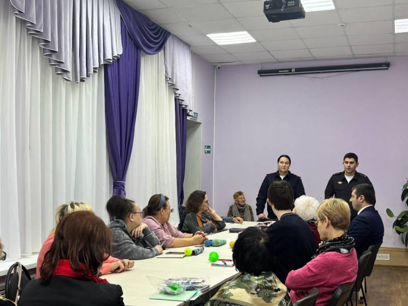 Стражи порядка продолжают работу по защите граждан от кибермошенников Стражи порядка продолжают работу по защите граждан от кибермошенников