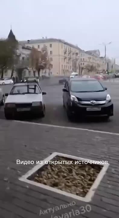 Сотрудниками астраханской Госавтоинспекции установлен водитель, устроивший дрифт на одной из центральных улиц областного центра