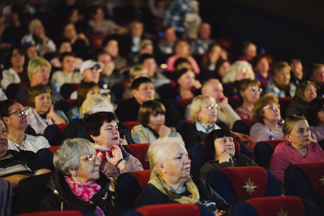 Почему пенсионеры не могут позволить себе кино? Почему пенсионеры не могут позволить себе кино?