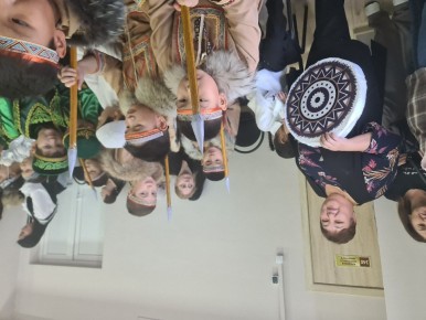 В средней школе с. Мирный Наримановского района состоялся насыщенный событиями день, объединивший Совет молодых ученых и специалистов при администрации района и масштабный фестиваль танцев