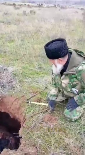 «Я слетел с лошади туда, на землю. Назад оглянулся — лошадь уходит сюда, вниз»: