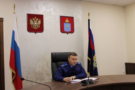 Первый заместитель прокурора Астраханской области провел прием жителей Лиманского района