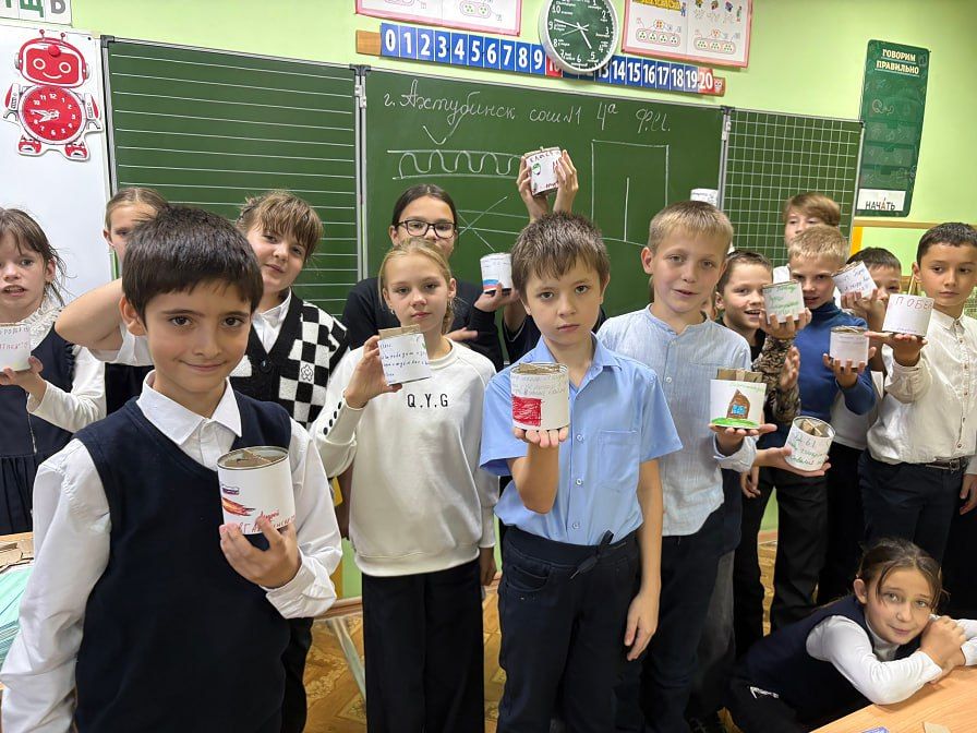 Фонд «Ахтубинское сердце» провел мастер-класс по изготовлению окопных свечей