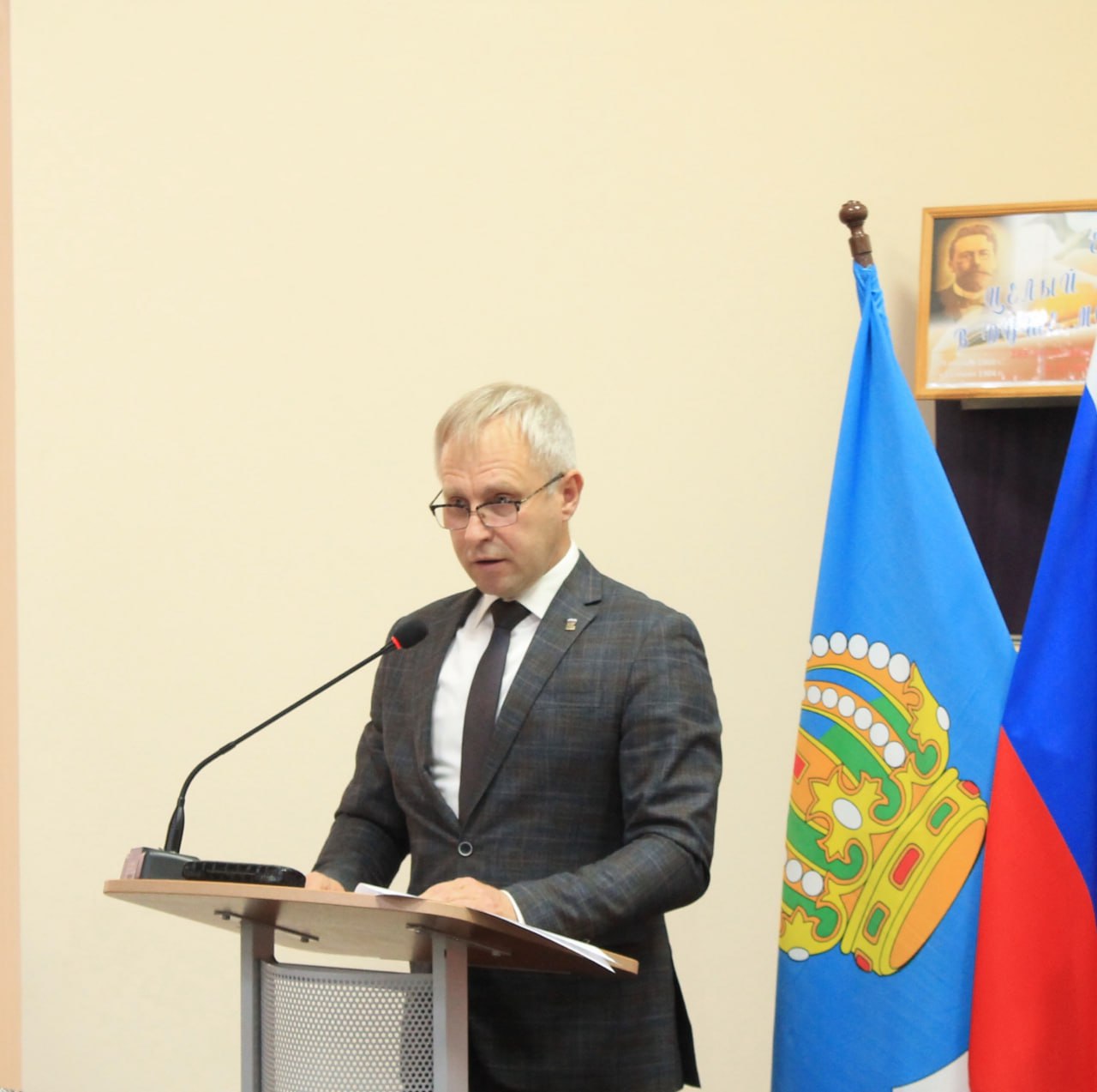 Константин Черников переизбран главой Лиманского округа