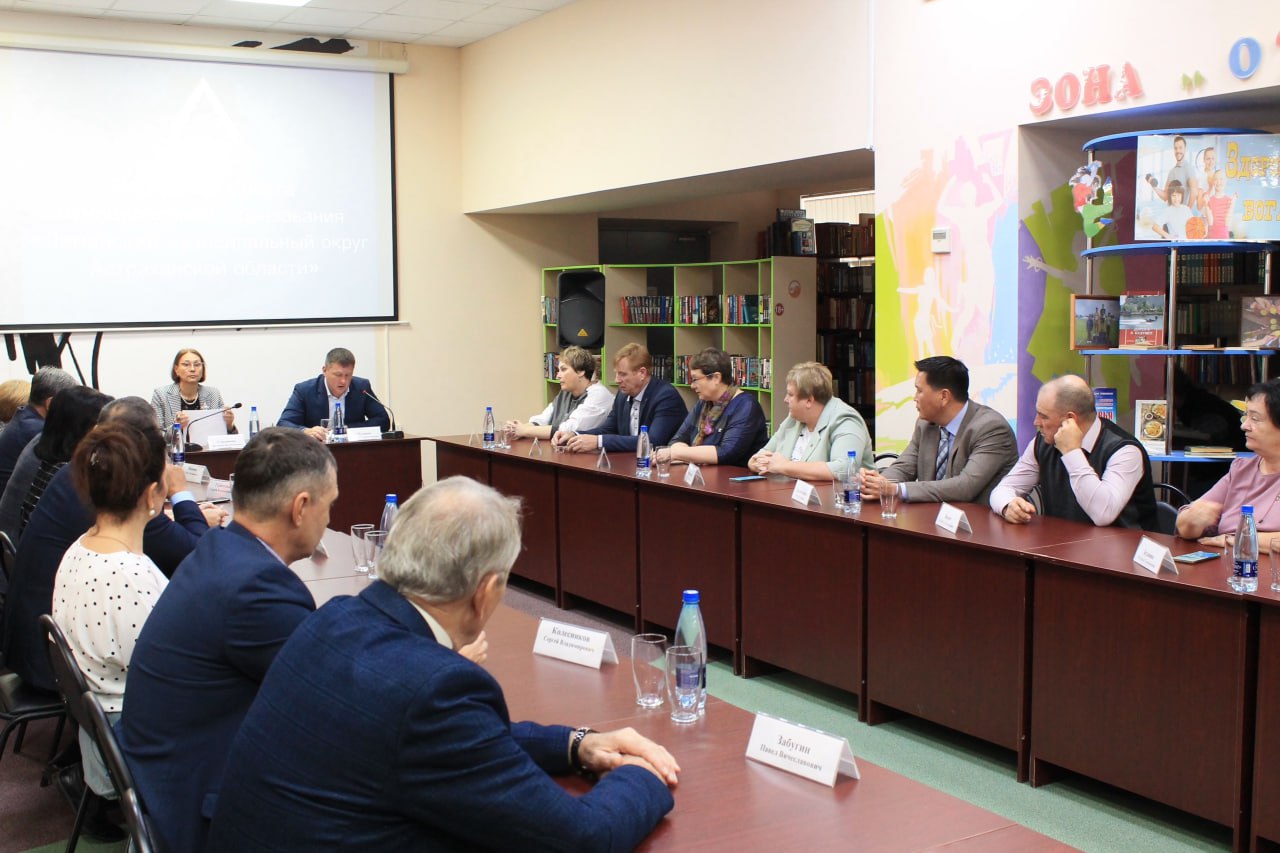 Константин Черников переизбран главой Лиманского округа Константин Черников переизбран главой Лиманского округа