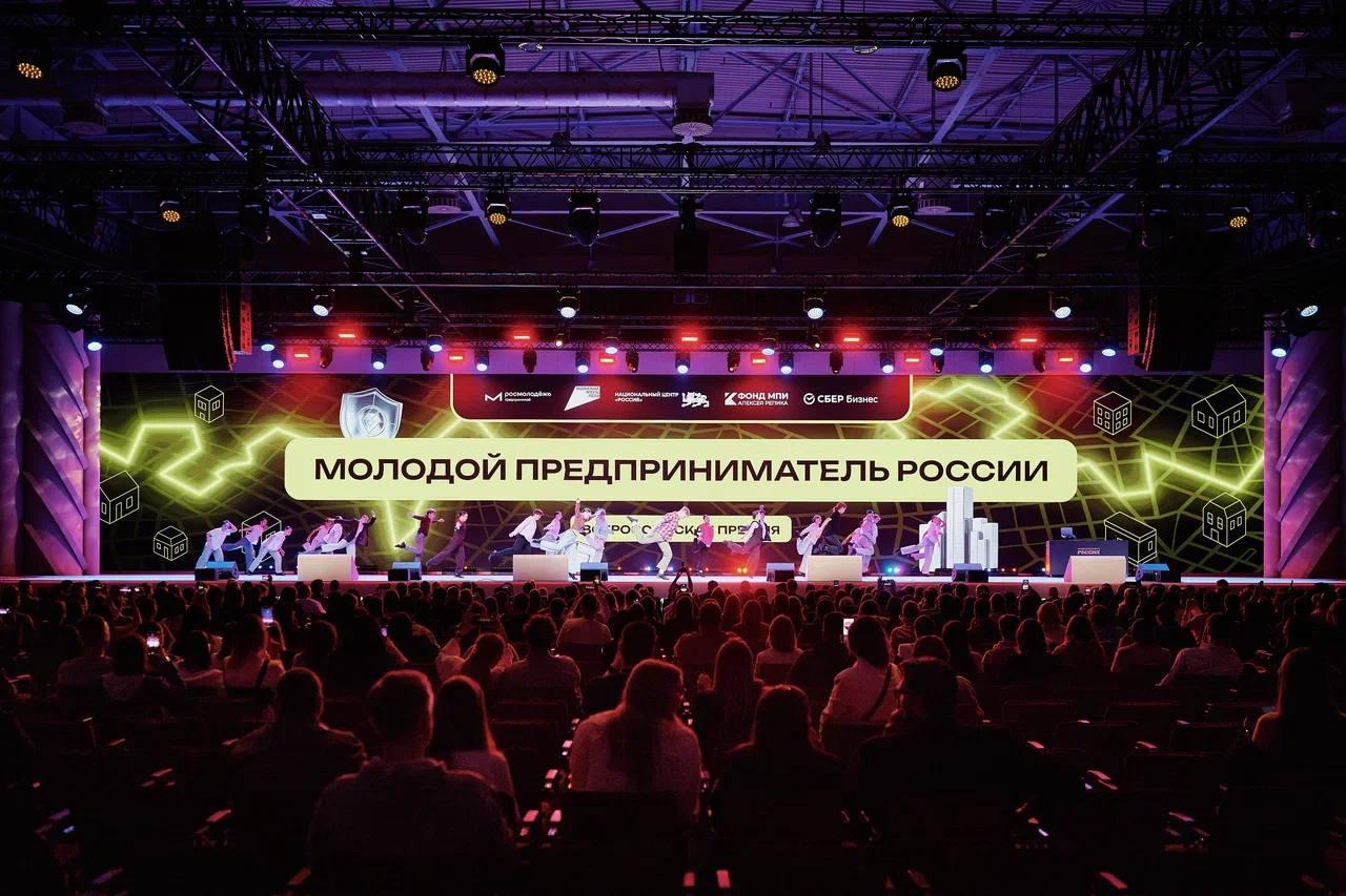 Аграрием года признан астраханский фермер Никита Толстов Аграрием года признан астраханский фермер Никита Толстов