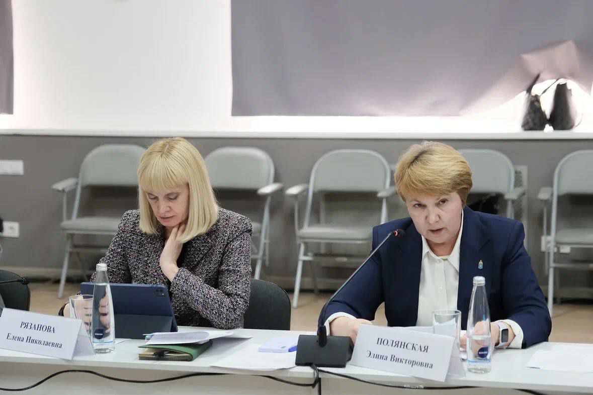 Детский Совет первых предложил губернатору провести лингвистический слёт в Астрахани Детский Совет первых предложил губернатору провести лингвистический слёт в Астрахани