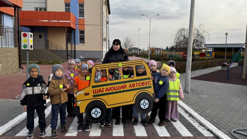 Госавтоинспекторы разъяснили участникам дорожного движения о необходимости быть заметнее на дороге