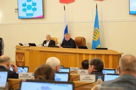 Вопрос обеспечения Астраханской области медработниками решают комплексно