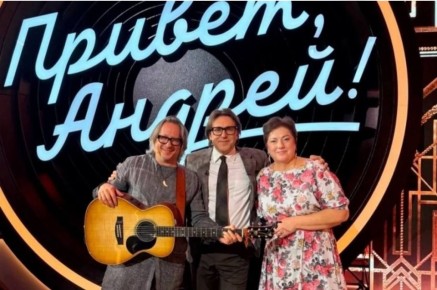 Астраханская медсестра спела Андрею Малахову песню Повалий и показала чунки