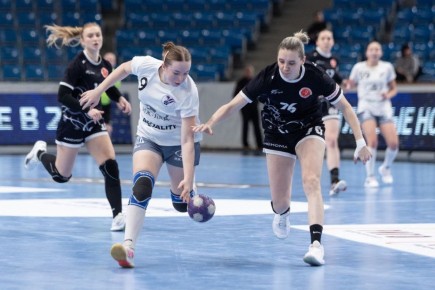 «Астраханочка» разгромила ижевский «Университет» со счётом 40:17