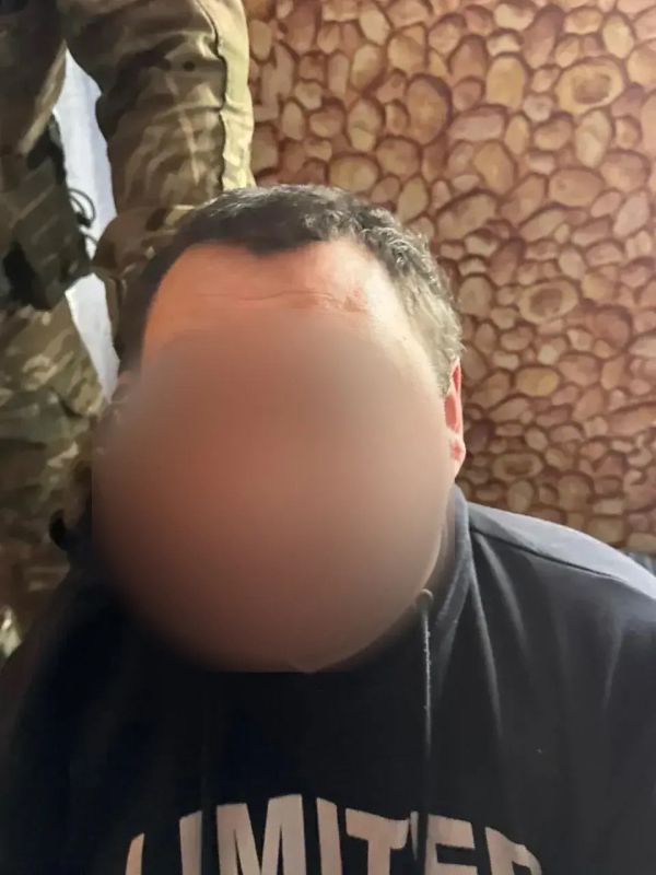 Задержали мужчину, который ехал с пистолетом в автобусе в Астрахани